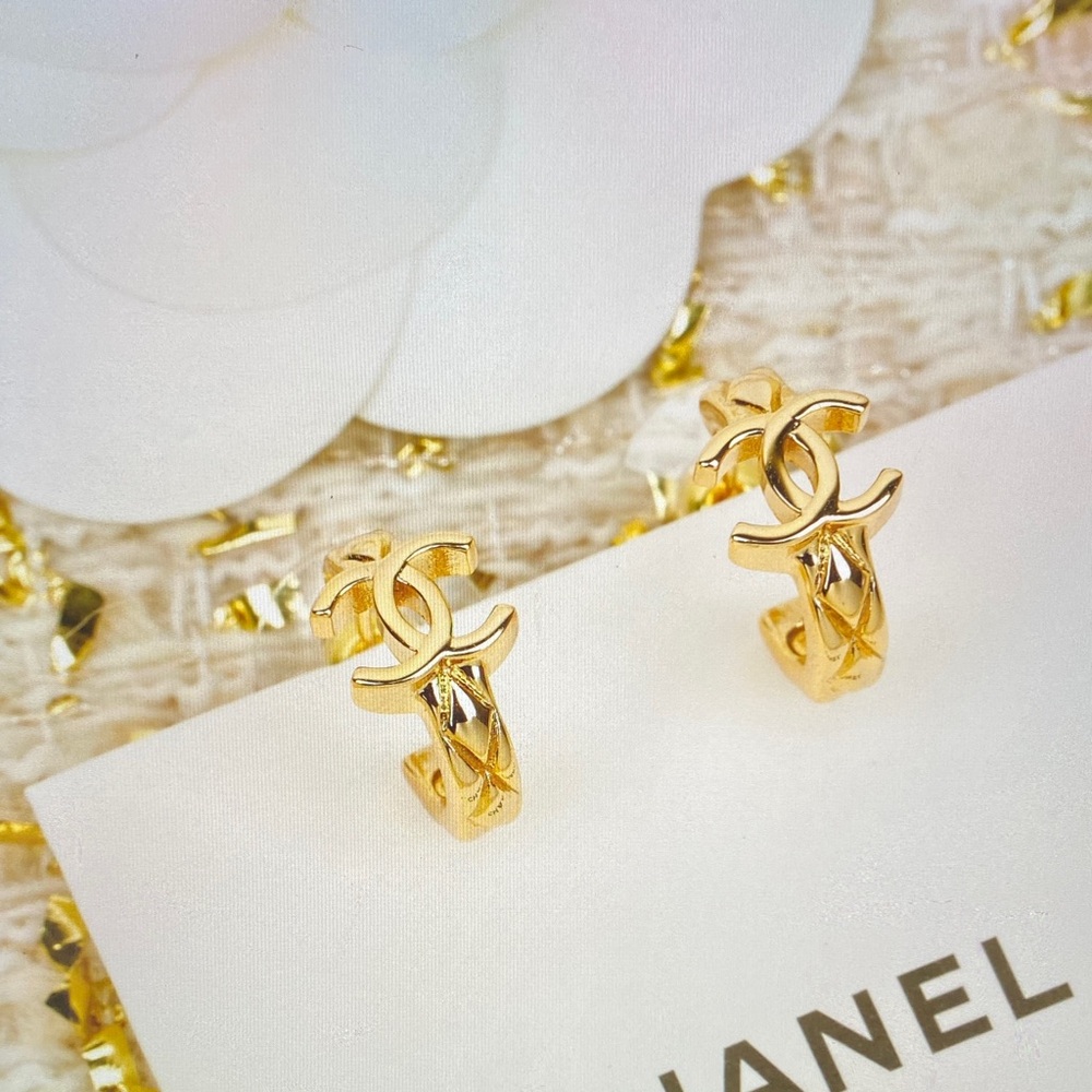CHANEL Gold Interlocking CC Quilted Mini Hoop Earrings